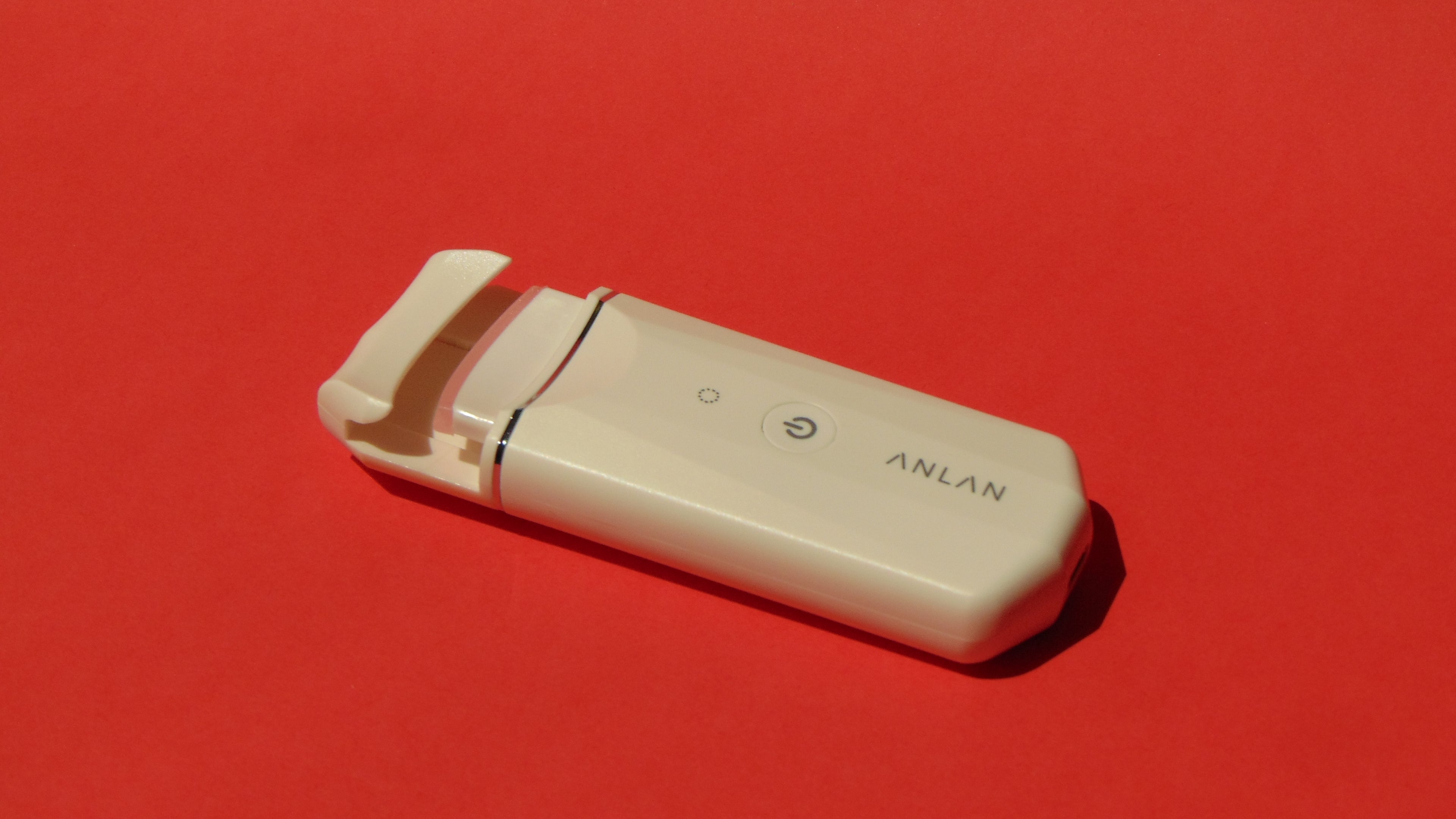 Electric Eyelash Curler